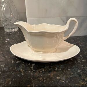Wedgwood Cream Gravy Boat with Saucer